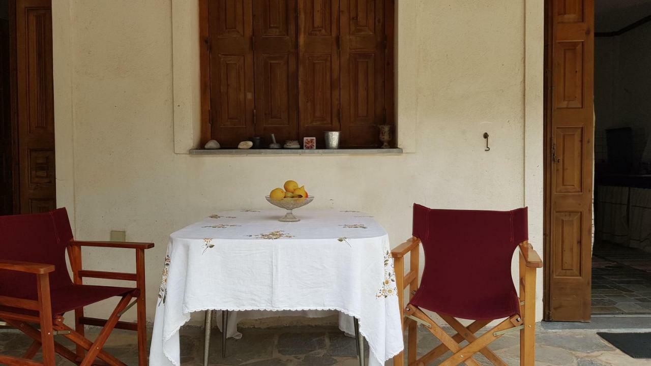 Ample Modern Country Home Nea Epidavros Buitenkant foto