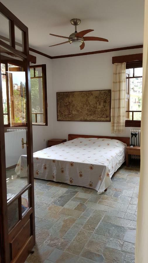 Ample Modern Country Home Nea Epidavros Buitenkant foto