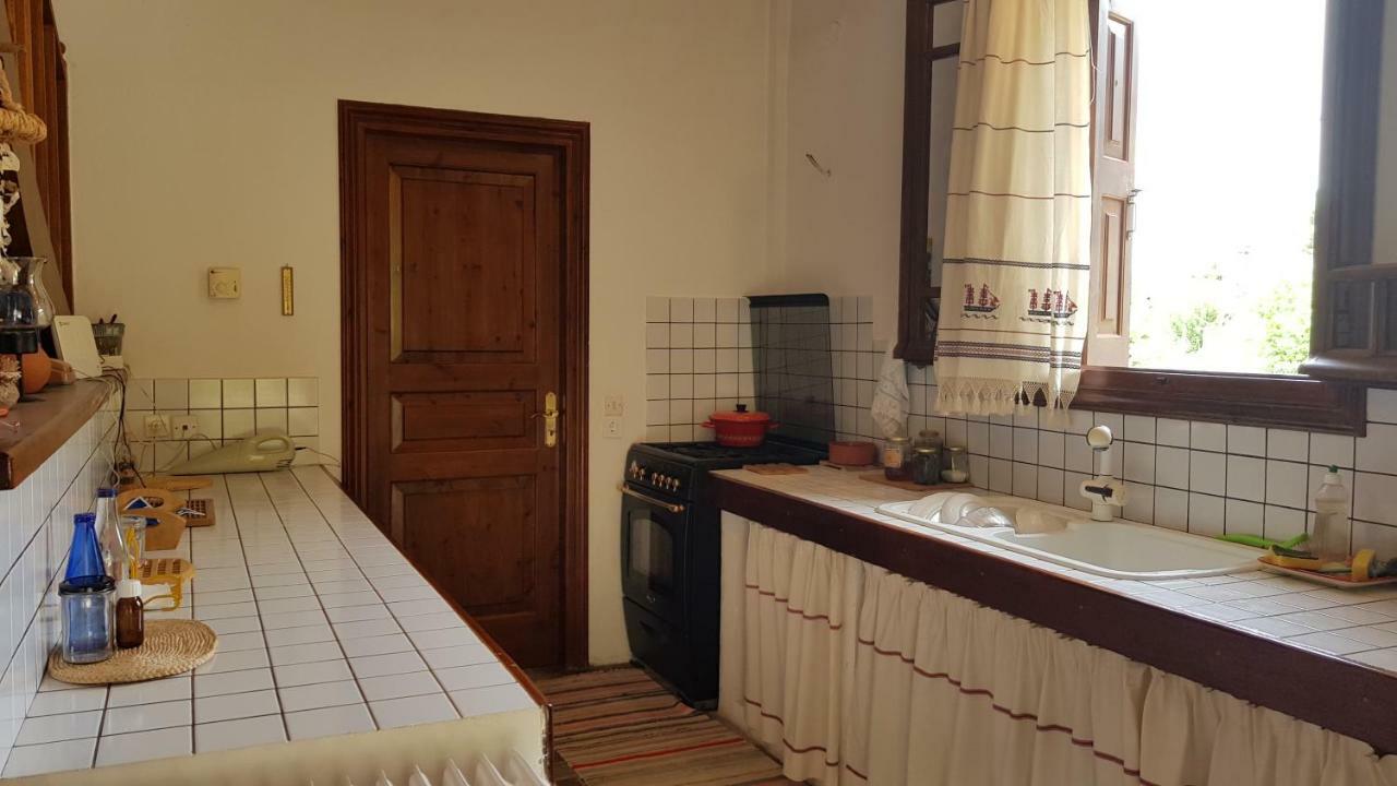 Ample Modern Country Home Nea Epidavros Buitenkant foto