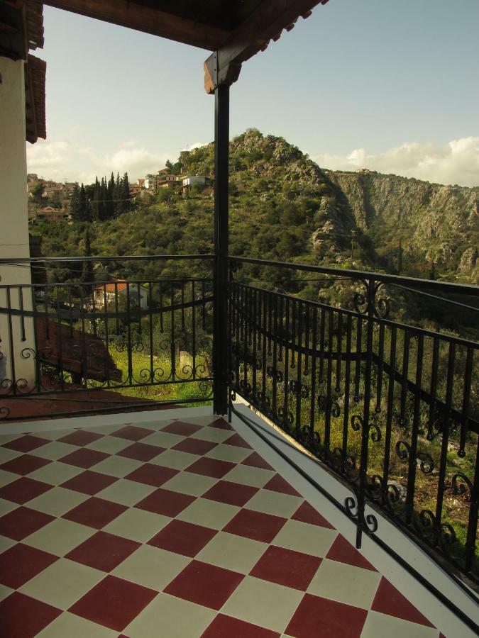 Ample Modern Country Home Nea Epidavros Buitenkant foto